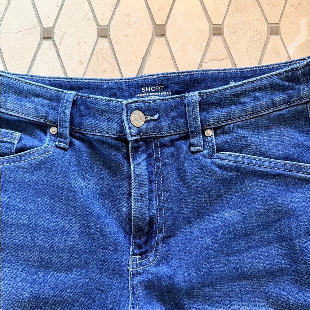 Chico's Denim Women's Shorts NWOT - Picture 3 of 7